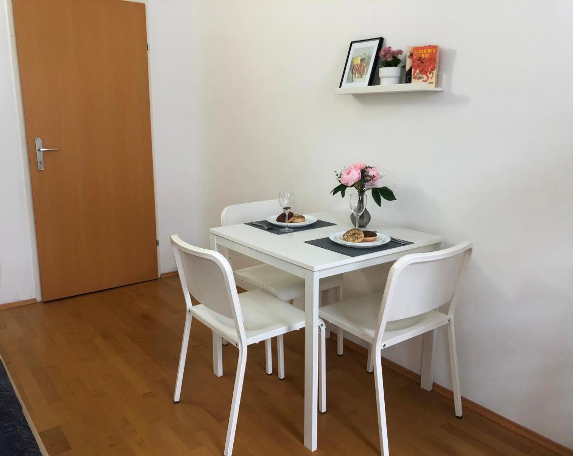 New, Bright Apartment Near The Metro! 维也纳 外观 照片