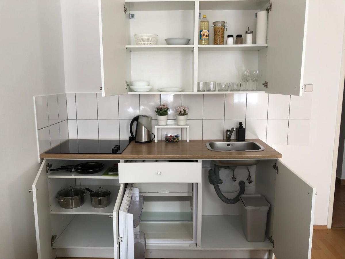 New, Bright Apartment Near The Metro! 维也纳 外观 照片