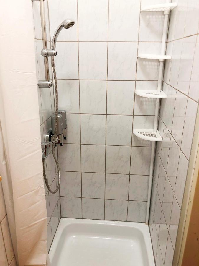 New, Bright Apartment Near The Metro! 维也纳 外观 照片